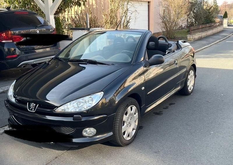 Gebraucht Peugeot 206 CC Sport 109 PS (80 kW) 2005 Schwarz Cabrio
