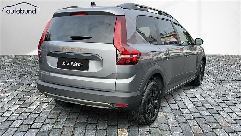 Neu Dacia Jogger Extreme 110 PS (80 kW) 2025 Grau / schiefergrau Van / Kleinbus