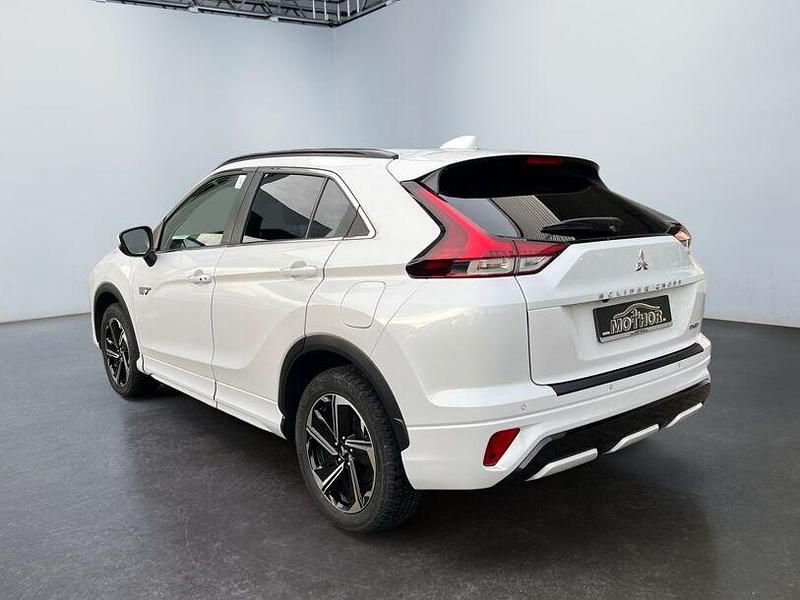 Gebraucht Mitsubishi Eclipse Cross Plus 188 PS (138 kW) 2022 Weiß SUV