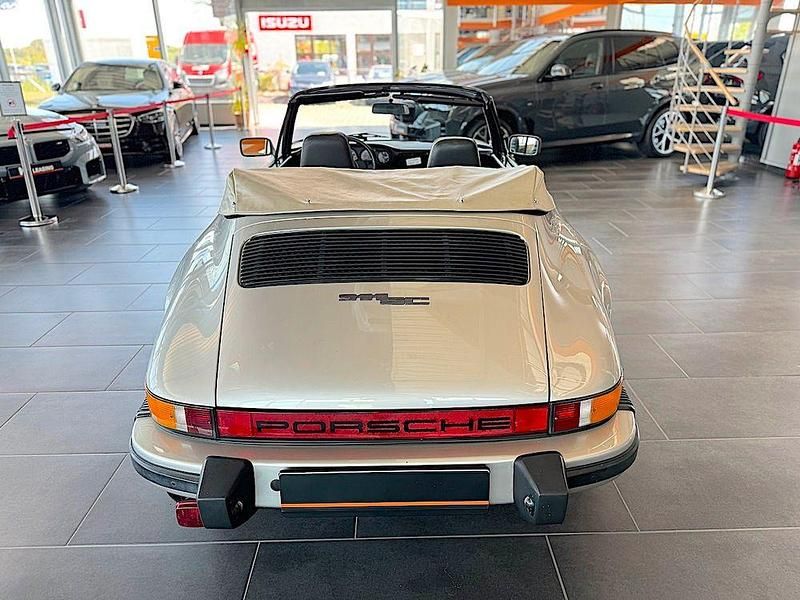 Gebraucht Porsche 911SC 204 PS (150 kW) 1983 Silber Cabrio