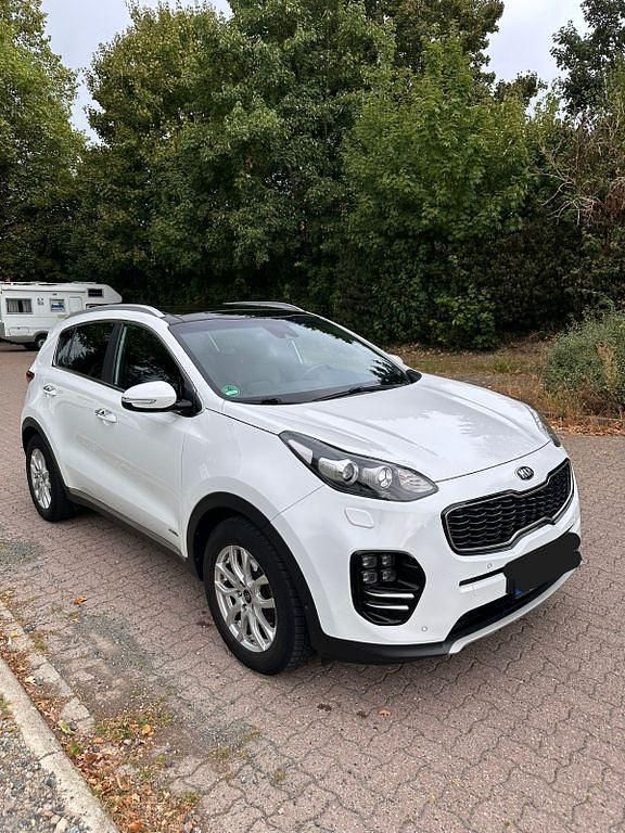 Weiß Gebraucht 2018 Kia Sportage GT-Line SUV | 18.800 € (Fairer Preis) - Bild 1/4