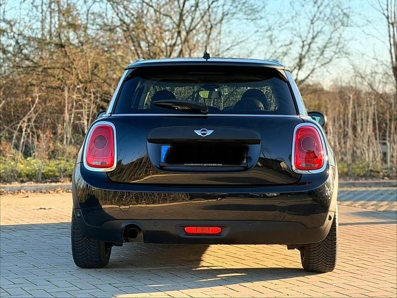 Usado Mini Cooper Coupé 102 HP (75 kW) 2017 Preto Coupé