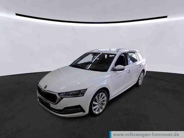 Candyweiss Gebraucht 2022 Skoda Octavia Style Kombi | 19.890 € (Superpreis) - Bild 1/4