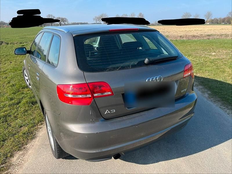 Gebraucht Audi A3 Attraction 105 PS (77 kW) 2012 Grau Kleinwagen