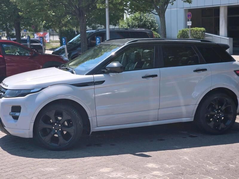 Grau Gebraucht 2015 Land Rover Range Rover evoque Dynamic SUV | 20.500 € (Teuer) - Bild 1/3