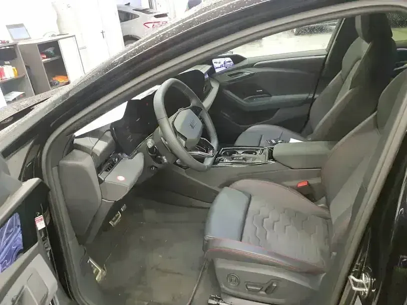 Gebraucht Audi S6 e-tron Sport 369 kW (503 PS) 2025 Schwarz (mythosschwarz) Kombi