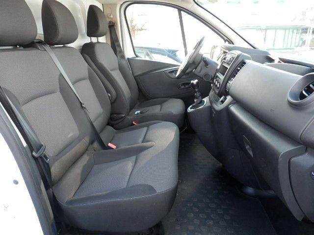 Gebraucht Renault Trafic Komfort 120 PS (88 kW) 2021 Weiß Van / Kleinbus