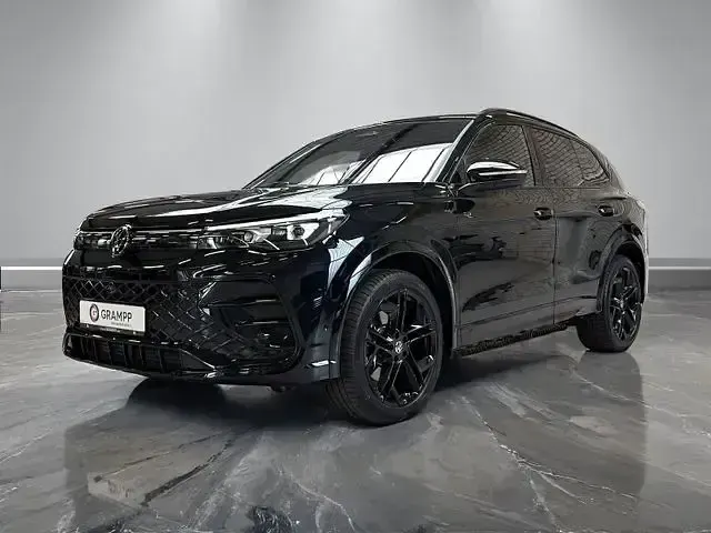 Gebraucht VW Tiguan R-line 193 PS (141 kW) 2024 Schwarz SUV