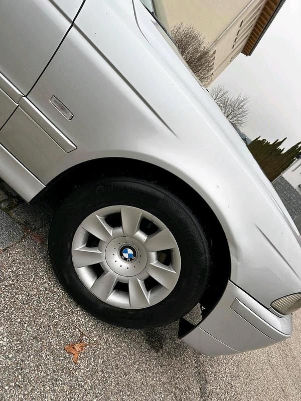 Gebraucht BMW 525 193 PS (141 kW) 2003 Silber Kombi