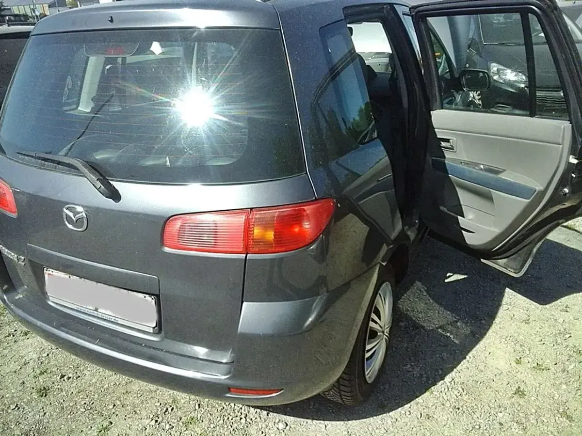Second-hand Mazda 2 Active 80 CP (58 kW) 2005 Gri Hatchback