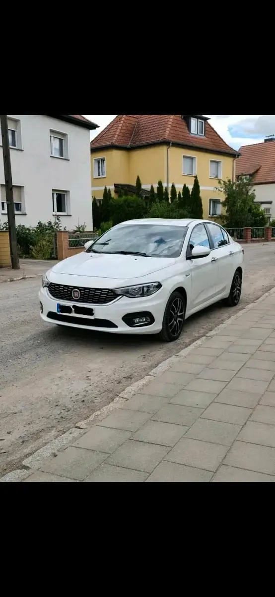 Gebraucht Fiat Tipo 95 PS (69 kW) 2017 Weiß Limousine