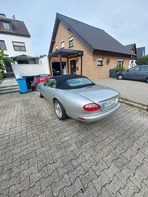 Gebraucht Jaguar XK8 284 PS (208 kW) 1998 Silber Cabrio