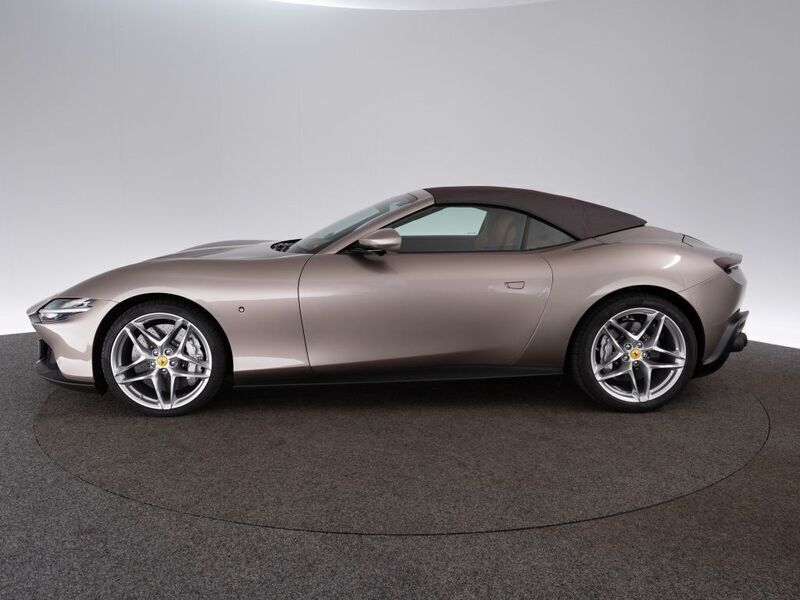 Second-hand Ferrari Roma 620 CP (456 kW) 2024 Gri Coupe