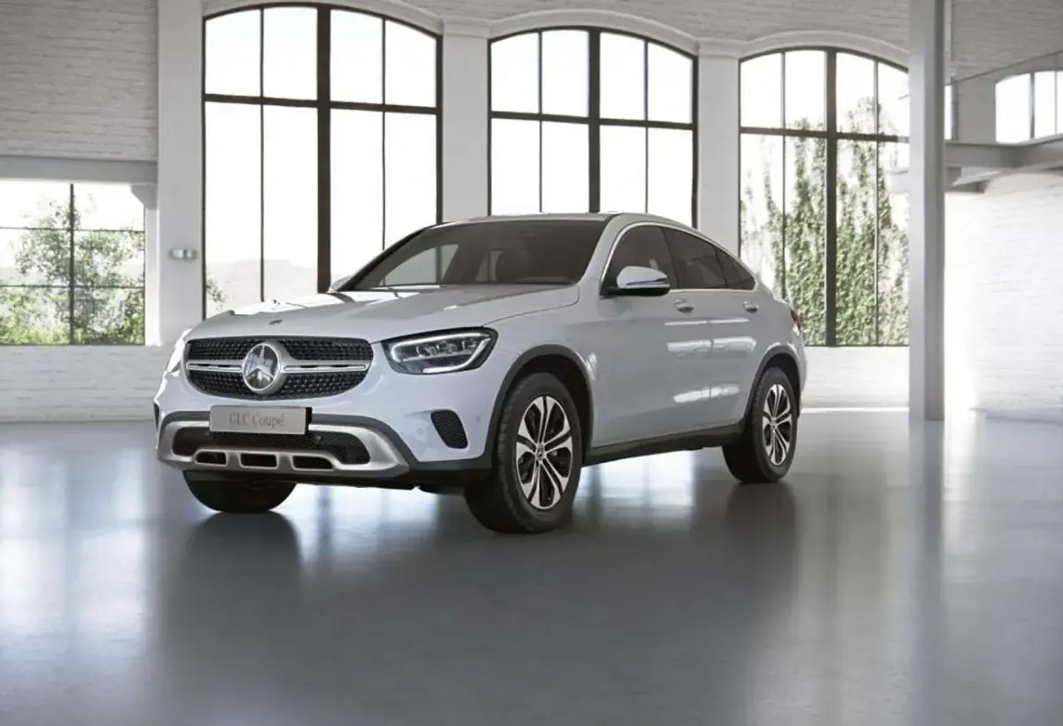 Gebraucht Mercedes GLC300e Exclusive 211 PS (155 kW) 2022 Weiss unilack polarweiß Coupé