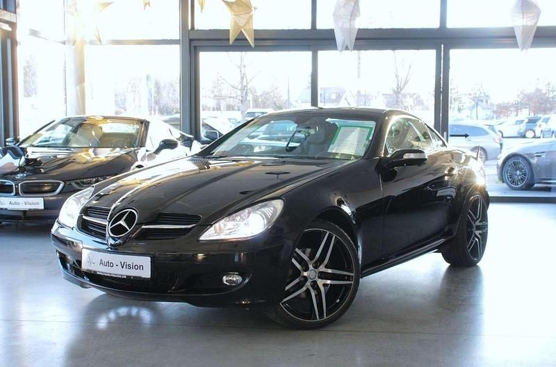 Schwarz Gebraucht 2007 Mercedes SLK200 Cabrio | 9.900 € (Guter Preis) - Bild 1/3