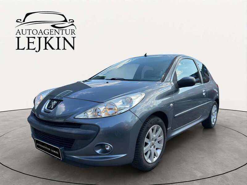 Grau Gebraucht 2010 Peugeot 206+ Kleinwagen | 2.790 € (Fairer Preis) - Bild 1/4