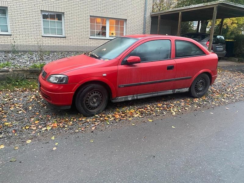 Gebraucht Opel Astra 75 PS (55 kW) 1999 Rot Coupé