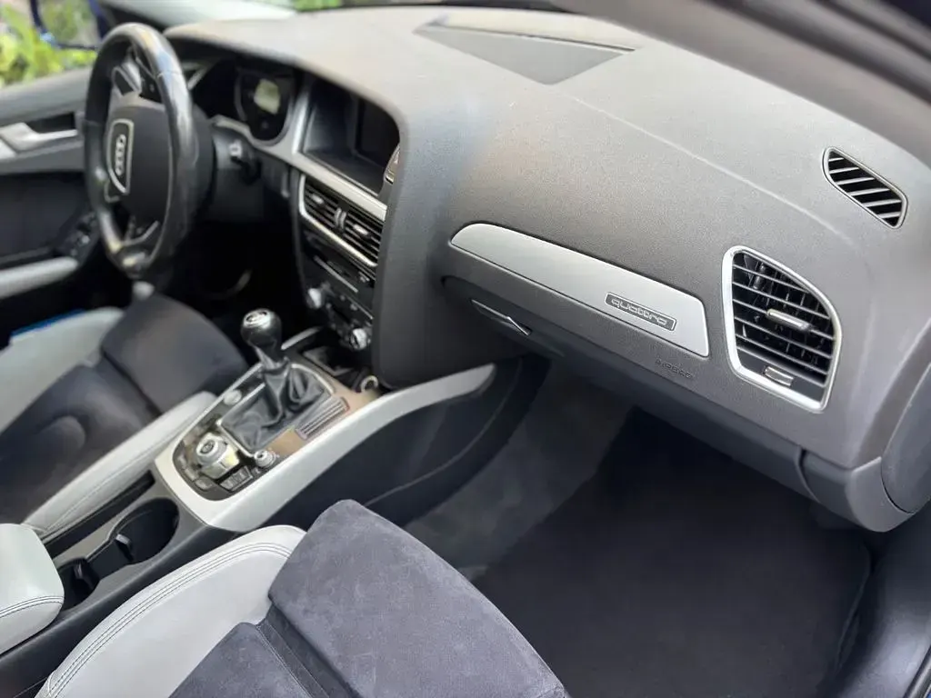 Gebraucht Audi A4 Allroad Ambiente 190 PS (139 kW) 2015 Blau Kombi