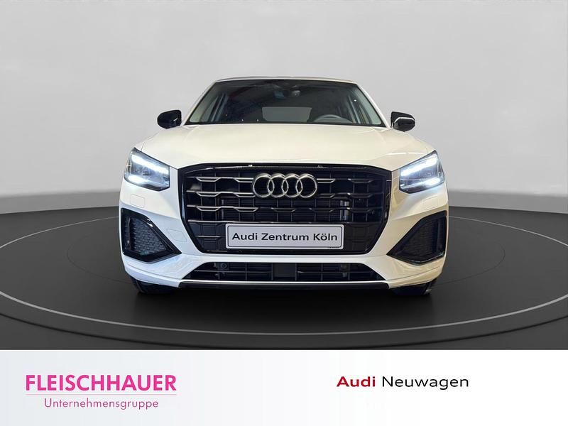 Neu Audi Q2 Advanced Plus 150 PS (110 kW) 2026 Weiss SUV