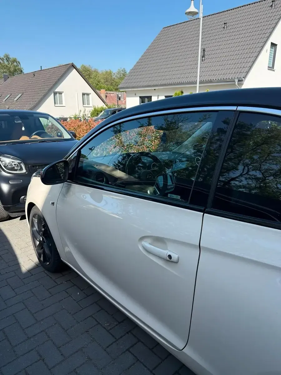Gebraucht Opel Adam 101 PS (74 kW) 2018 Weiß Kleinwagen