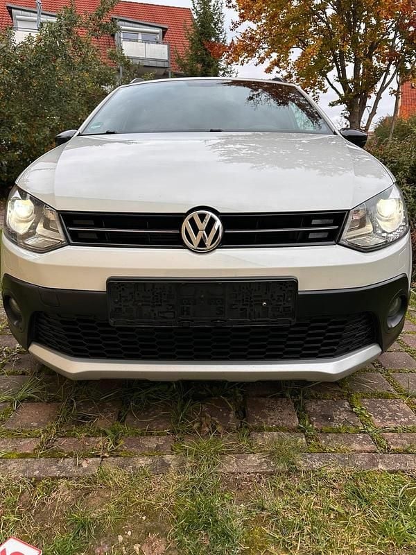 Weiß Gebraucht 2013 VW Polo Cross Kleinwagen | 6.690 € (Guter Preis) - Bild 1/4