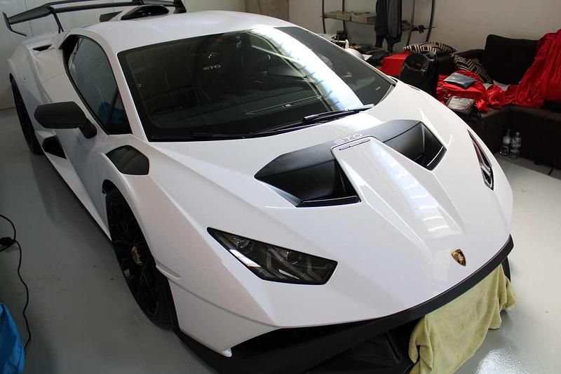 Bianco monocerus Gebraucht 2022 Lamborghini Huracán Coupé | 340.000 € - Bild 1/4