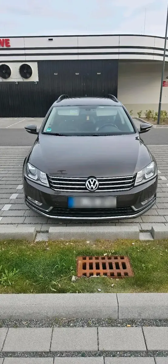Gebraucht VW Passat 140 PS (102 kW) 2013 Grau Kombi