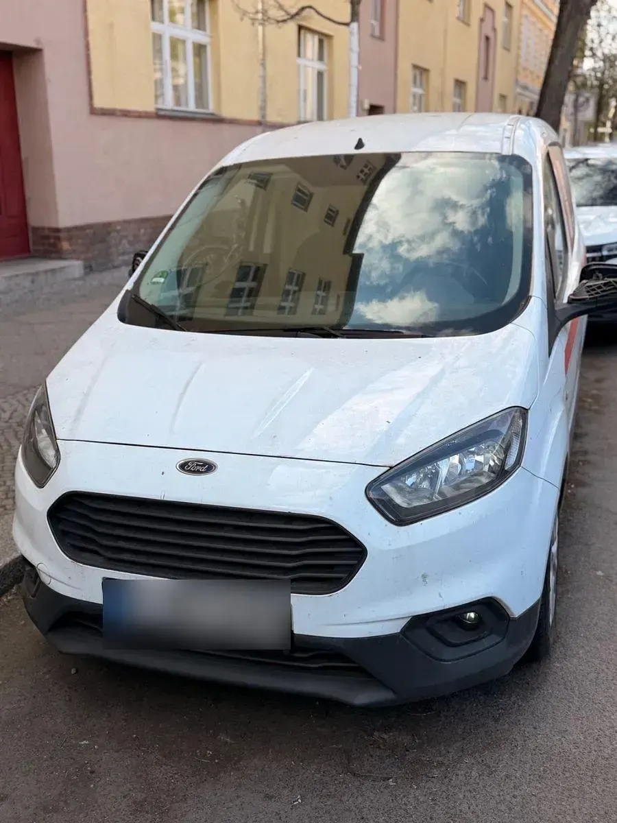 Second-hand Ford Transit 101 CP (74 kW) 2019 Alb Hatchback