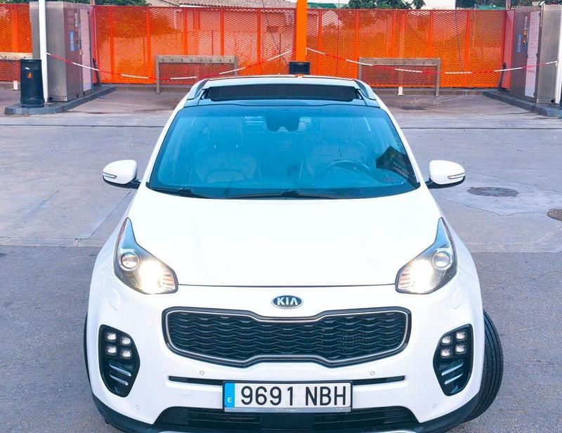 Weiß Gebraucht 2017 Kia Sportage GT-Line SUV | 19.900 € (Fairer Preis) - Bild 1/4