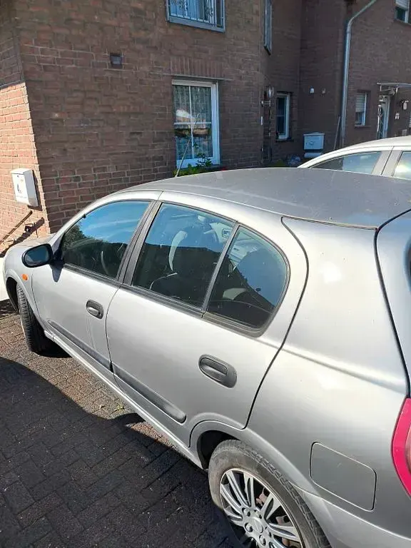 Gebraucht Nissan Almera Acenta 98 PS (72 kW) 2003 Grau Limousine