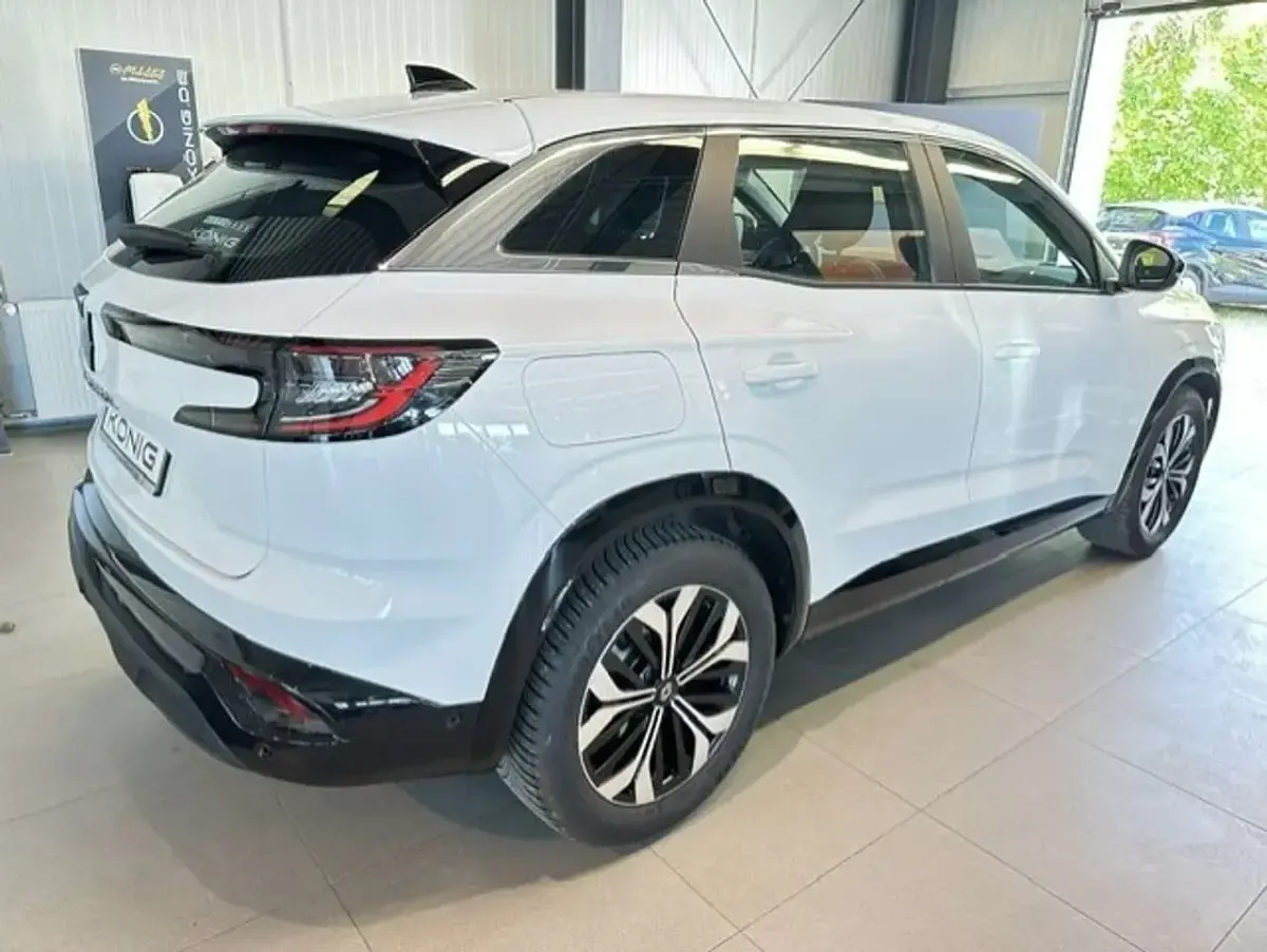 Gebraucht Renault Austral Equilibre 140 PS (102 kW) 2023 Arktis weiß SUV