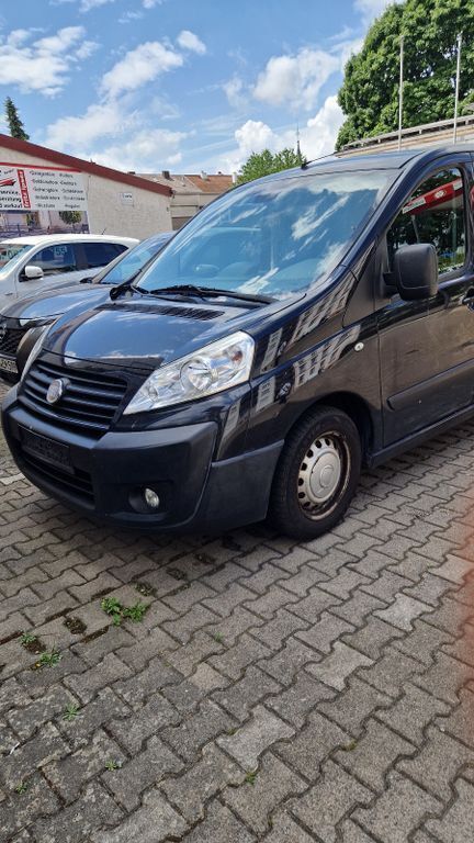 Schwarz Gebraucht 2012 Fiat Scudo Van / Kleinbus | 5.000 € (Guter Preis) - Bild 1/4