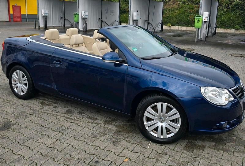 Gebraucht VW Eos 140 PS (102 kW) 2006 Blau Cabrio
