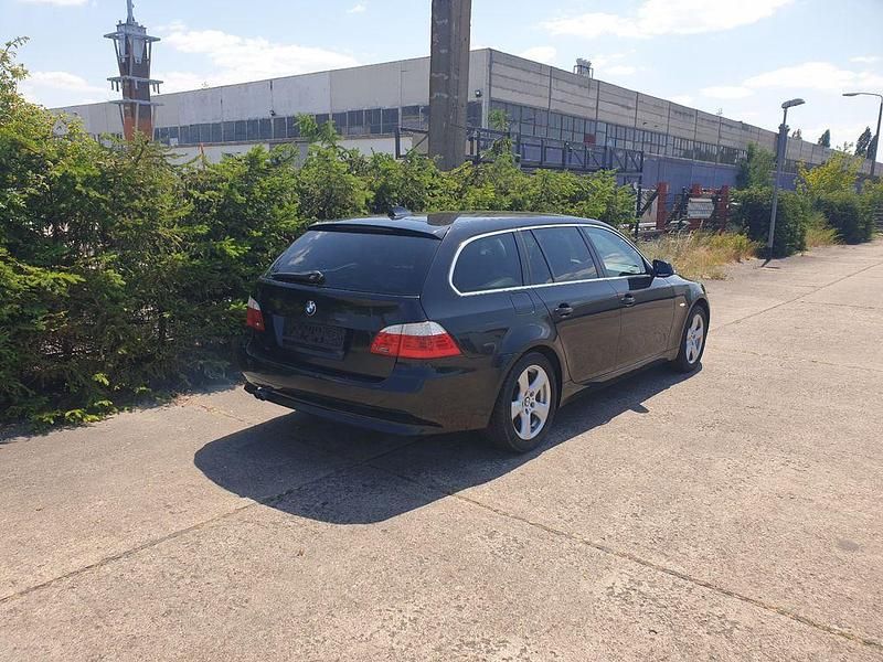Używany BMW 530 235 KM (172 kW) 2010 Czarny Kombi