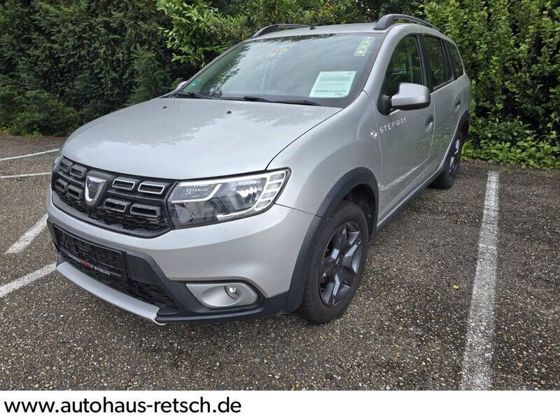 Grau Gebraucht 2018 Dacia Logan MCV Celebration Kombi | 12.500 € (Etwas zu teuer) - Bild 1/4