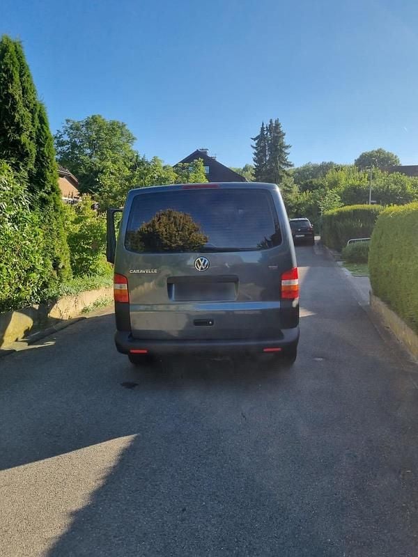 Gebraucht VW Caravelle 175 PS (128 kW) 2009 Grau Van