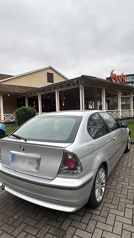 Gebraucht BMW 316 116 PS (85 kW) 2002 Silber Kleinwagen