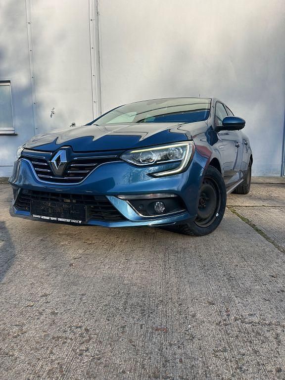 Gebraucht Renault Mégane IV Intens 132 PS (97 kW) 2016 Blau Limousine