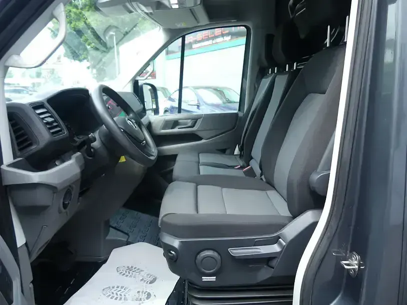 Gebraucht VW Crafter 190 PS (139 kW) 2022 Indiumgrau metallic (metallic) Van