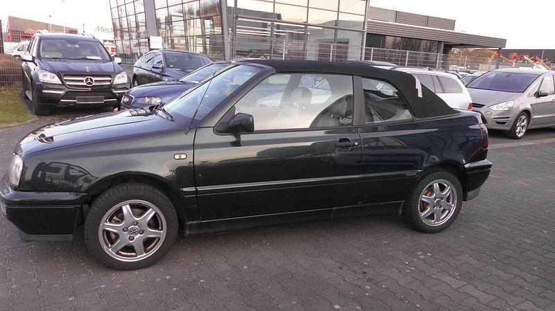 Gebraucht VW Golf Cabriolet Classicline 101 PS (74 kW) 1998 Grün Cabrio