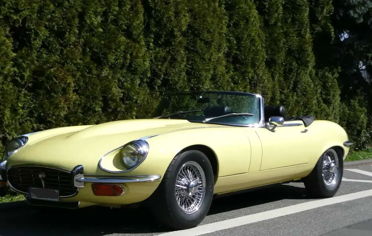 Gebraucht Jaguar E-Type 241 PS (177 kW) 1972 Gelb Cabrio