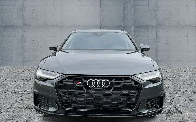 Gebraucht Audi S6 Comfort 344 PS (253 kW) 2025 Grau Kombi