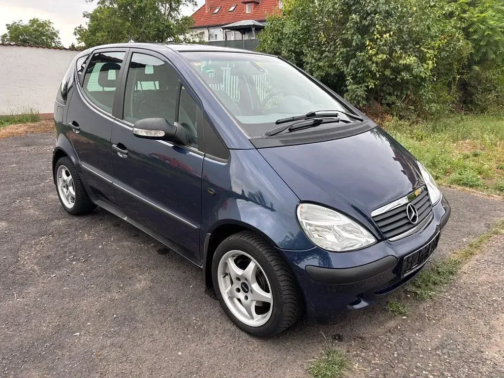 Gebraucht Mercedes A170 Classic 95 PS (69 kW) 2003 Blau Kleinwagen