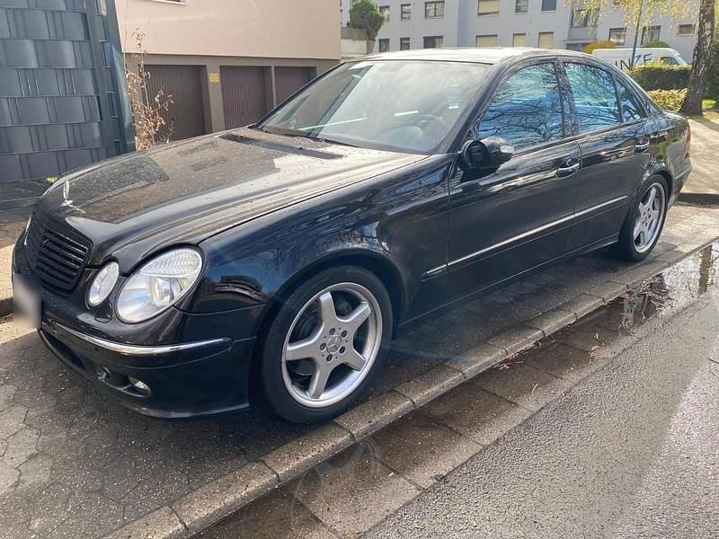 Gebraucht Mercedes E500 306 PS (225 kW) 2003 Schwarz Limousine