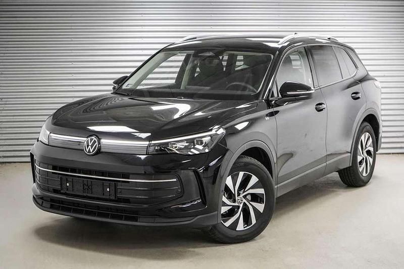 Deep black metallic (2t) Gebraucht 2025 VW Tiguan SUV | 34.991 € (Guter Preis) - Bild 1/4