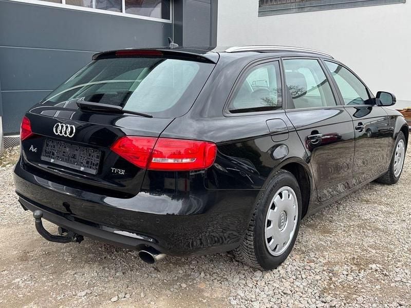 Gebraucht Audi A4 Attraction 170 PS (125 kW) 2013 Silber Kombi