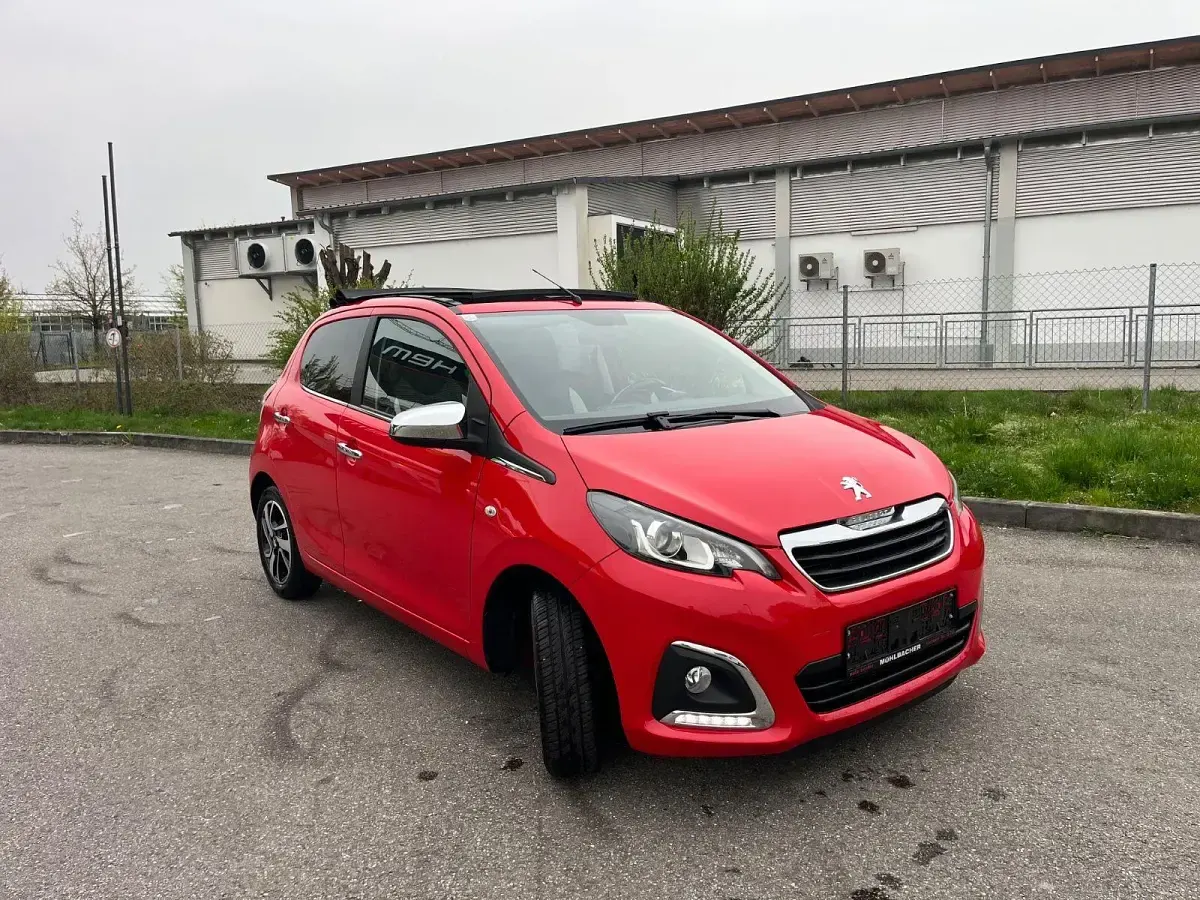 Gebraucht Peugeot 108 Allure 82 PS (60 kW) 2017 Rot Cabrio
