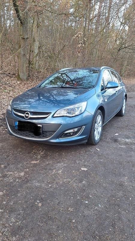 Blau Gebraucht 2014 Opel Astra Edition Kombi | 6.790 € (Fairer Preis) - Bild 1/4