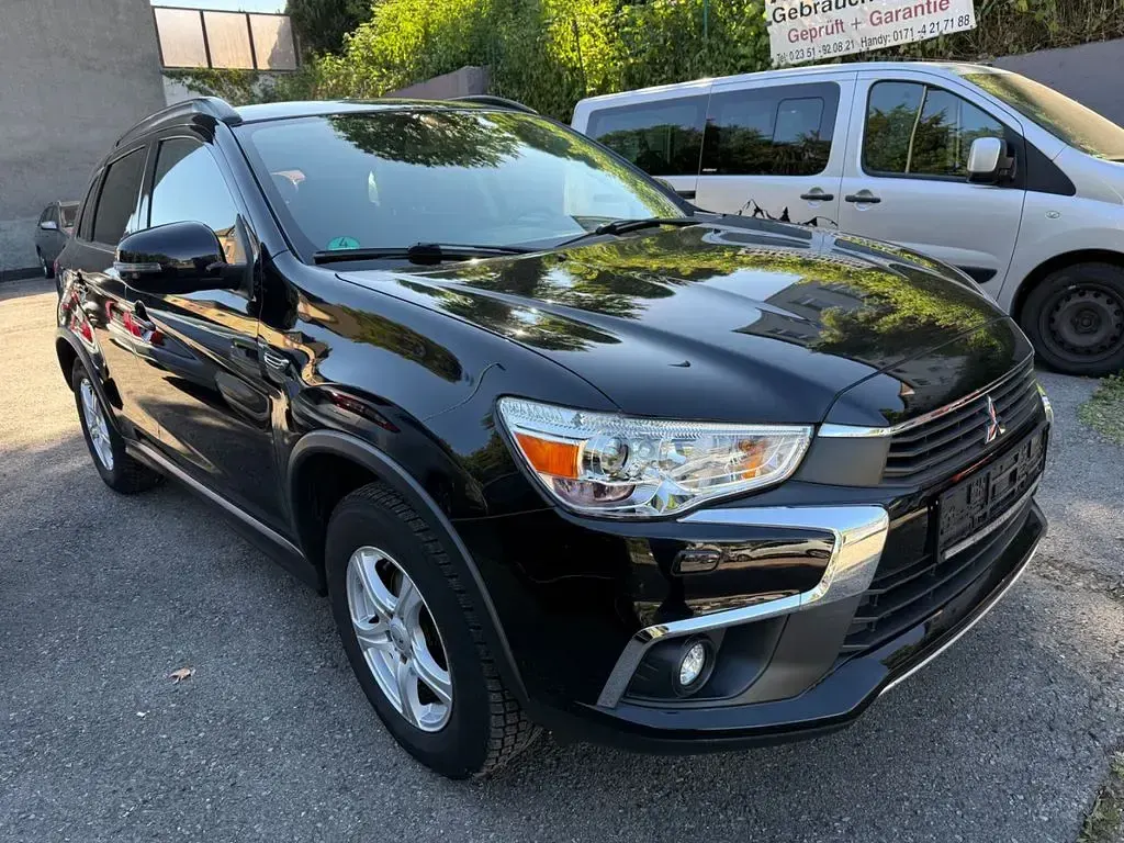 Gebraucht Mitsubishi ASX Edition 117 PS (86 kW) 2018 Schwarz SUV