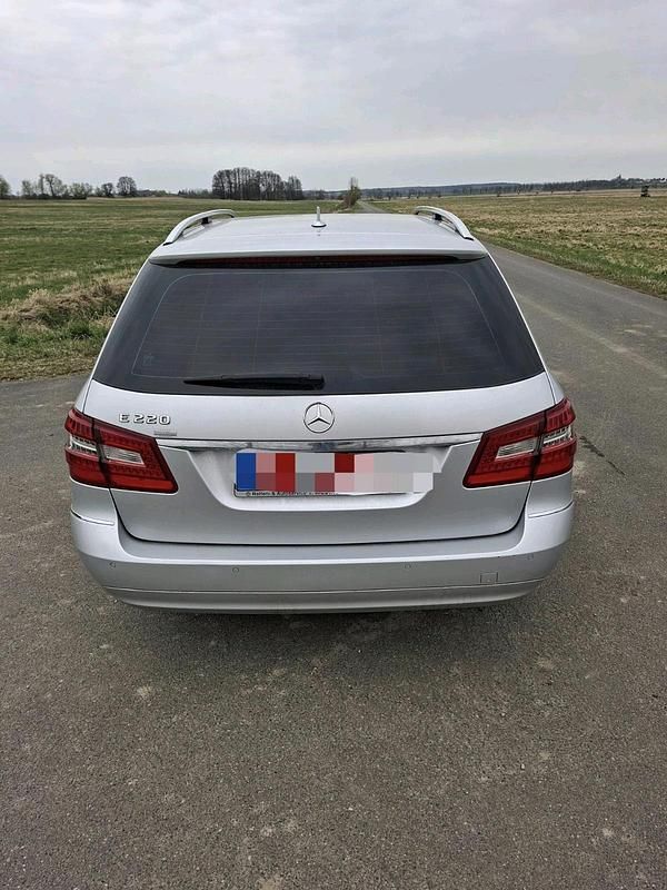 Gebraucht Mercedes E220 2010 Silber Kombi